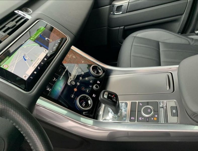 Land Rover Range Rover • 2020 • 40,000 km 11