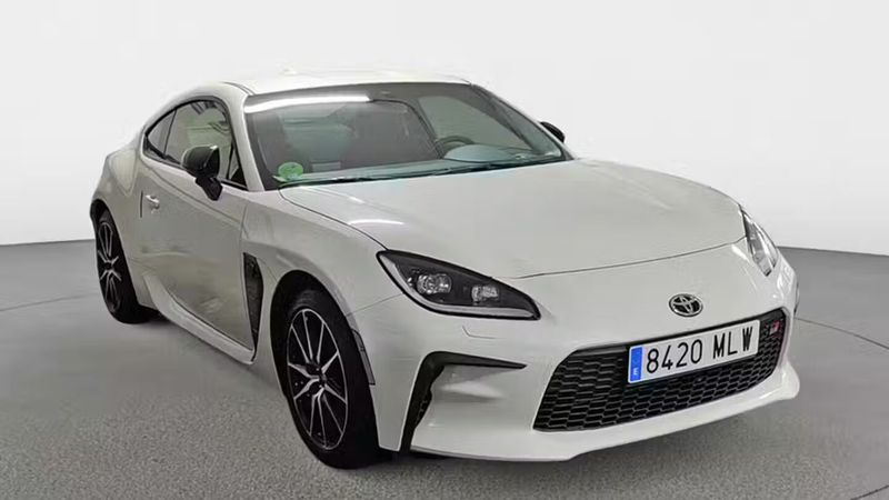 Toyota GR Supra • 2023 • 6,103 km 6