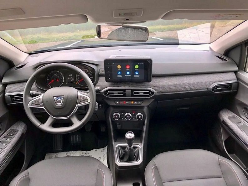 Dacia Lodgy • 2022 • 57,000 km 2