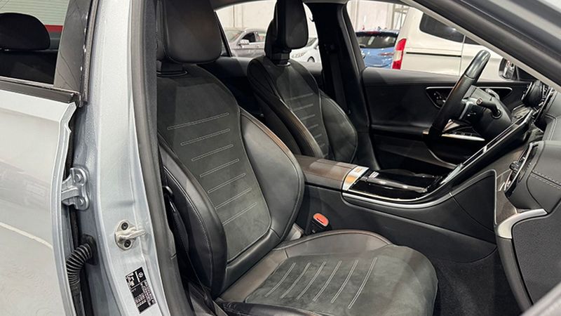 Mercedes-Benz C-Class • 2022 • 88,431 km 10