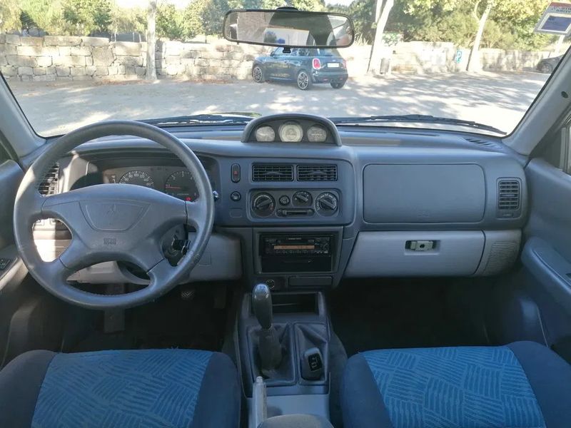 Mitsubishi Pajero • 2000 • 104,000 km 2