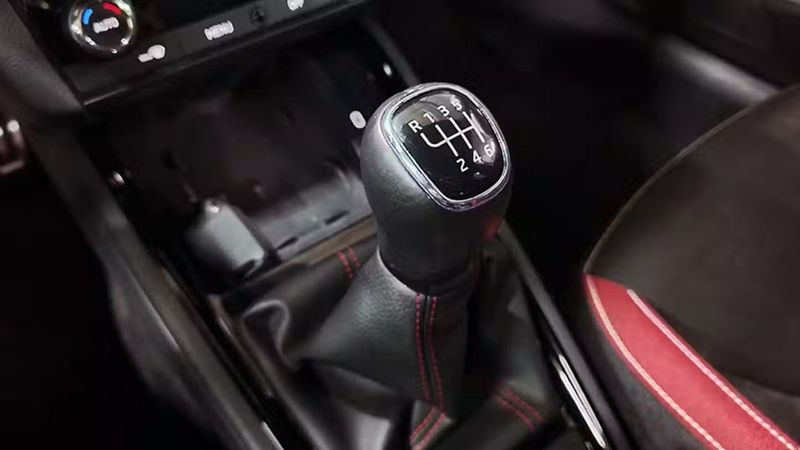 Škoda Rapid • 2021 • 48,046 km 2