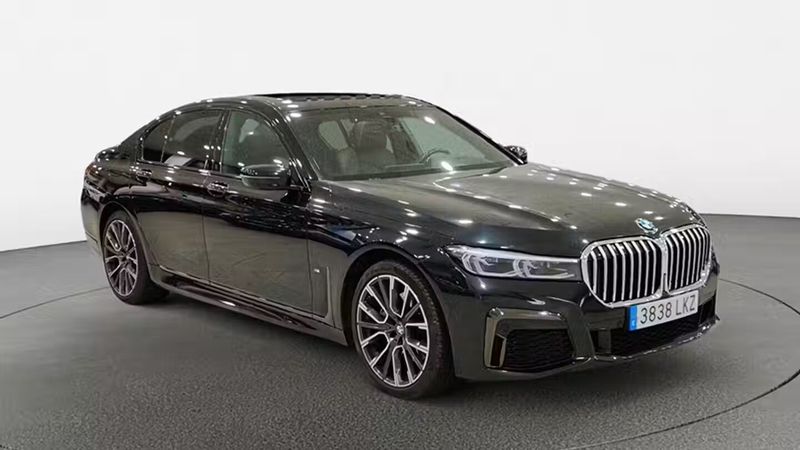 BMW 7 Series • 2020 • 98,604 km 3