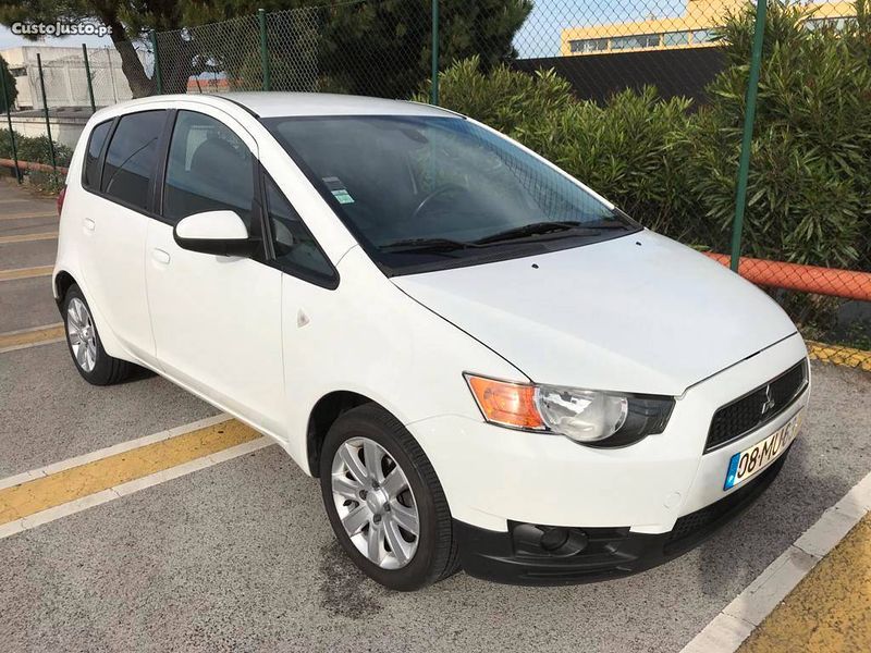Mitsubishi Colt • 2012 • 90,000 km 1