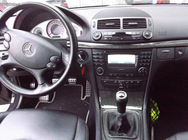 Mercedes-Benz E • 2008 • 137,000 km 3