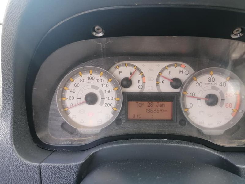 Fiat Strada • 2012 • 80,000 km 6