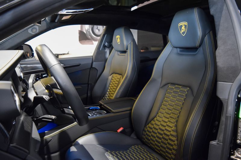 Lamborghini Urus • 2022 • 25,000 km 6