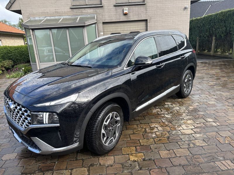 Hyundai Santa Fe Hybrid • 2022 • 22,209 km 1