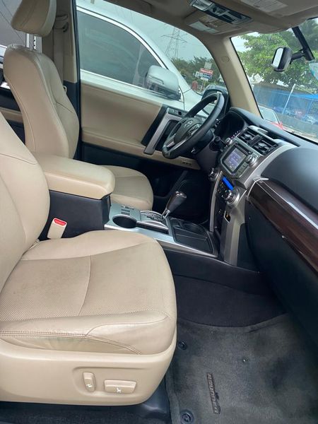 Toyota 4-Runner • 2015 • 110,128 km 5