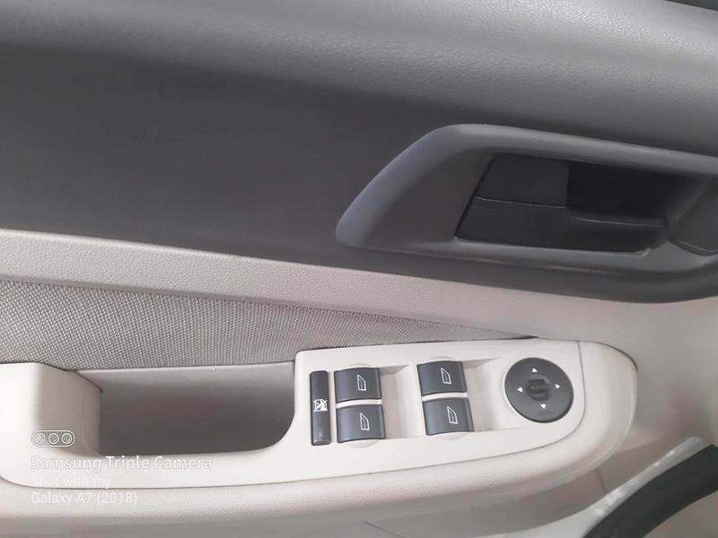 Ford Focus • 2010 • 100,395 km 5