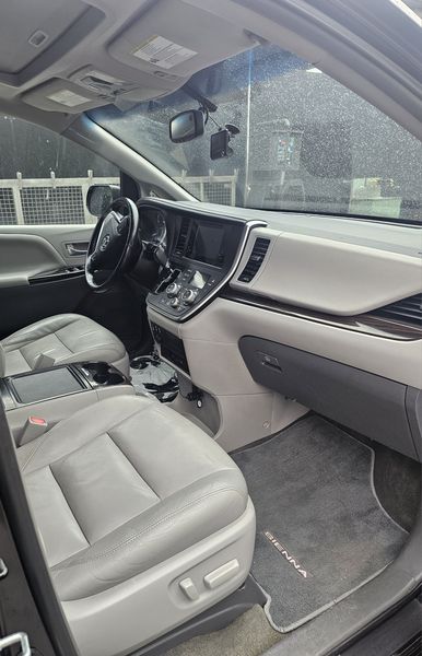 Toyota Sienna • 2015 • 71,123 mi 7