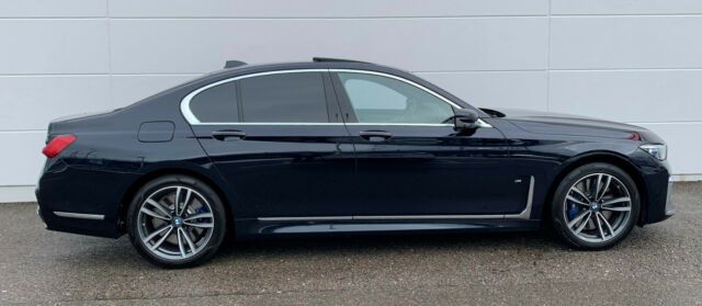 BMW 7 • 2020 • 40,000 km 3