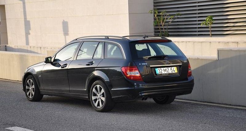 Mercedes-Benz C • 2012 • 50,000 km 2