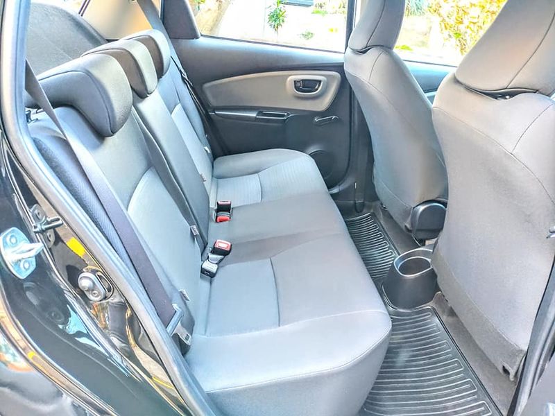 Toyota Yaris • 2015 • 85,000 km 2