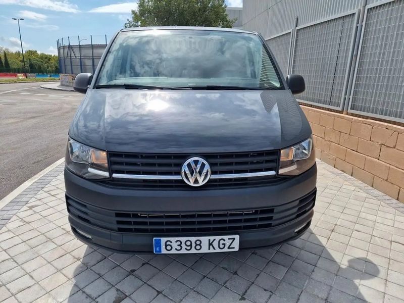 Volkswagen T5 Transporter Shuttle • 2018 • 184,000 km 11