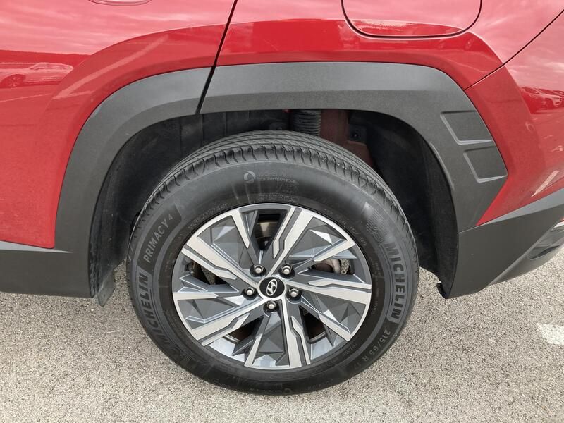 Hyundai Tucson • 2022 • 35,051 km 12