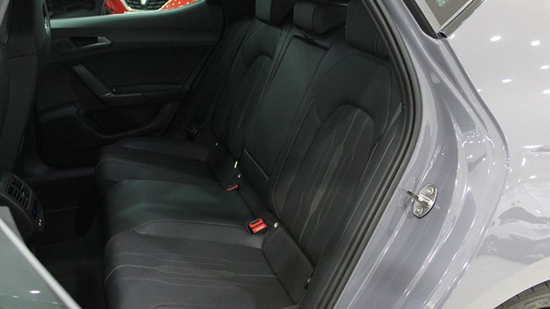 Seat Leon • 2024 • 395 km 10