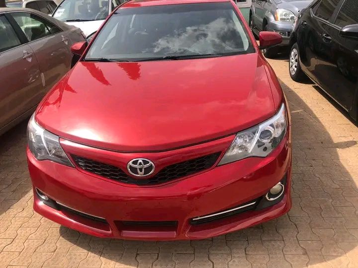 Toyota Camry • 2016 • 50,000 km 1