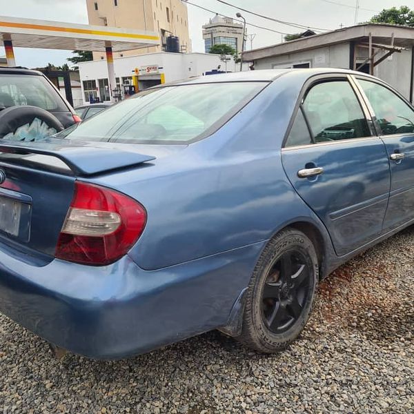Toyota Camry • 2002 • 135,972 km 2