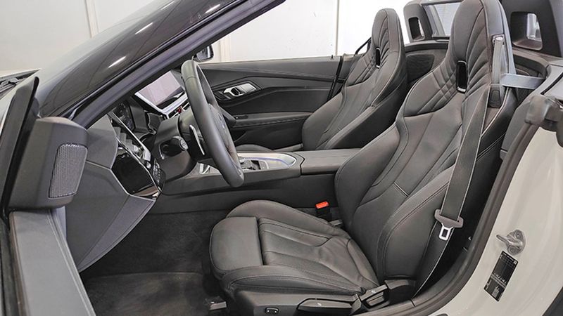 BMW Z4 • 2020 • 12,000 km 11