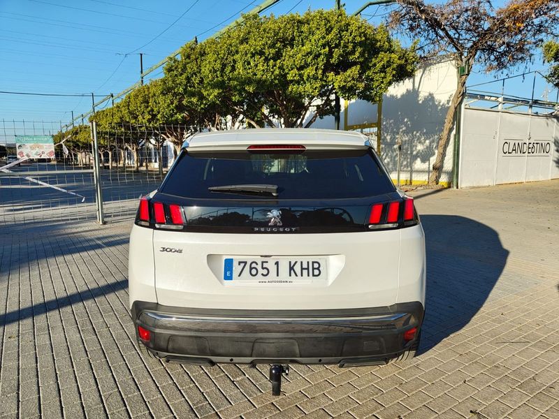 Peugeot 3008 • 2018 • 82,029 km 2