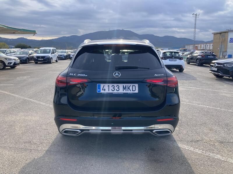 Mercedes-Benz GLC • 2023 • 12,662 km 5