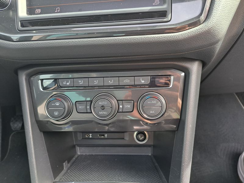 Volkswagen Tiguan • 2017 • 125,031 km 25