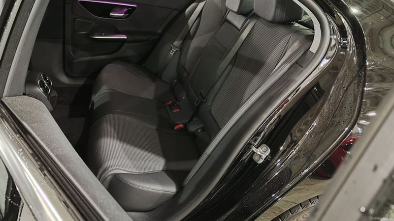 Mercedes-Benz C • 2024 • 6,702 km 7