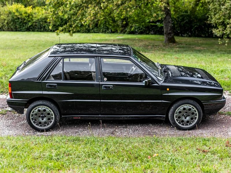 Oldsmobile LSS • 1990 • 100,500 km 13