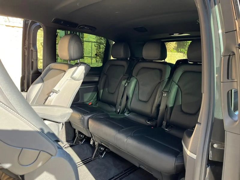 Mercedes-Benz 310 Van • 2019 • 74,500 km 12