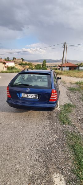 Mercedes-Benz C-Class • 2002 • 237,000 km 2