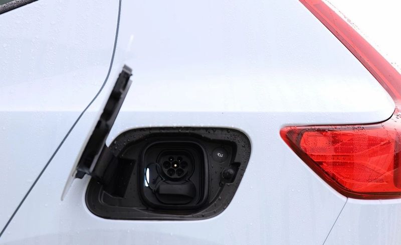 Volvo XC40 • 2023 • 1,000 km 6