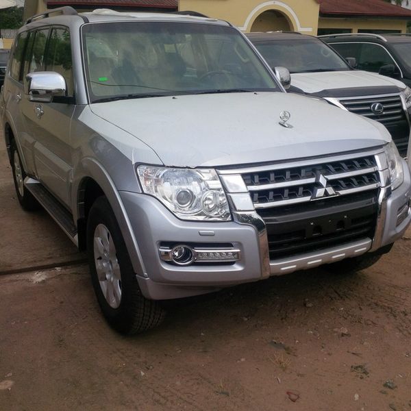 Mitsubishi Pajero • 2017 • 32 km 3