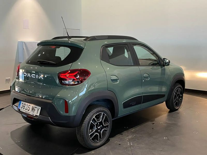 Dacia Sandero • 2023 • 8,000 km 2