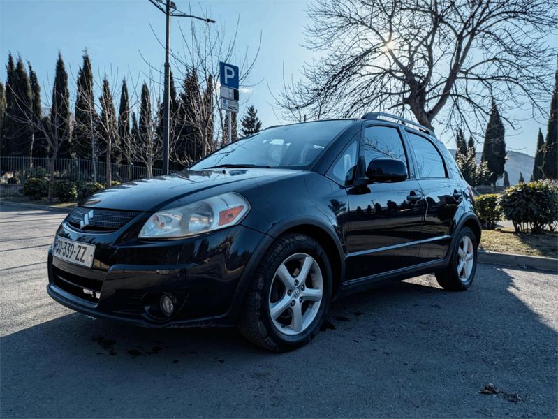 Suzuki SX4 • 2008 • 200,000 km 1