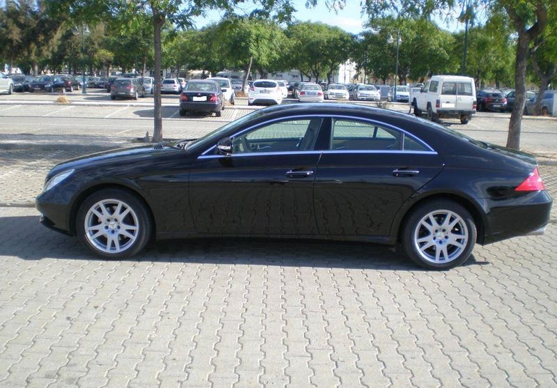 Mercedes-Benz CLS • 2006 • 180,000 km 3