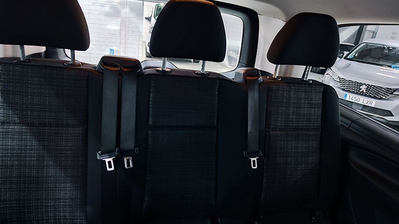 Mercedes-Benz Sprinter • 2018 • 115,000 km 15