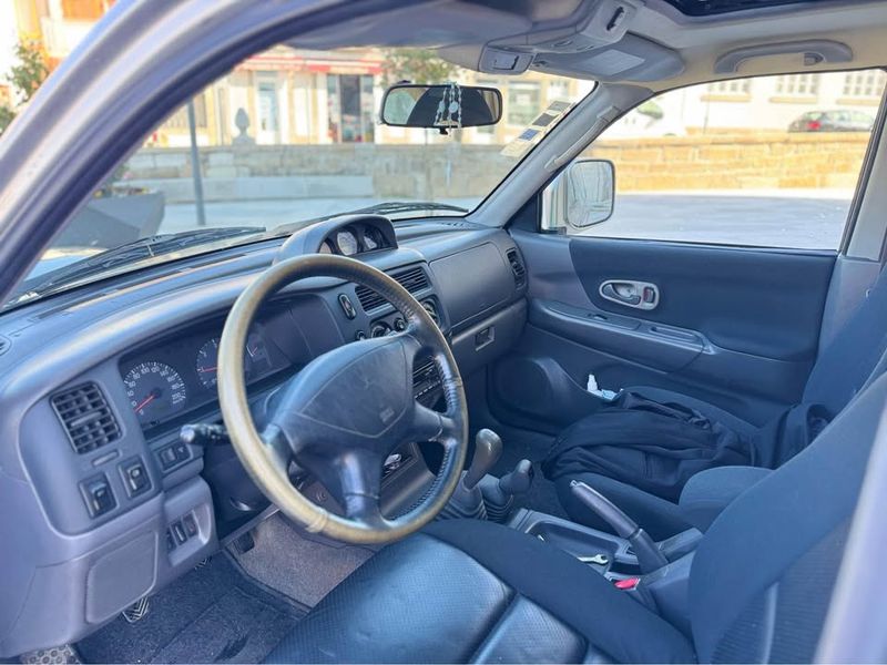 Mitsubishi Pajero • 1999 • 99,000 km 4