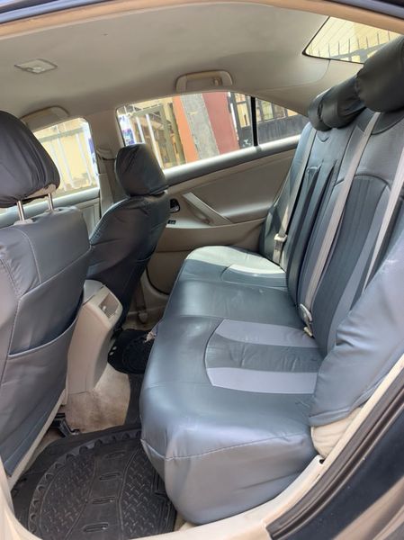 Toyota Camry • 2007 • 2 km 4