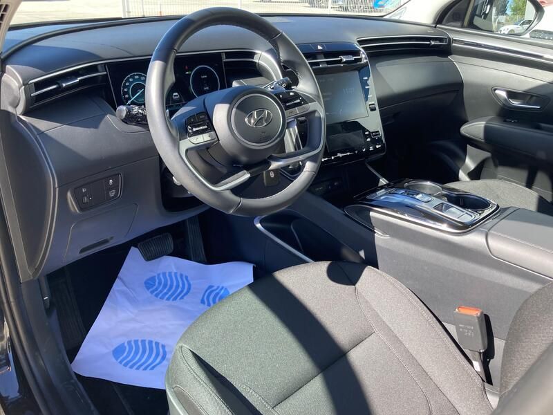 Hyundai Tucson • 2024 • 23,500 km 23