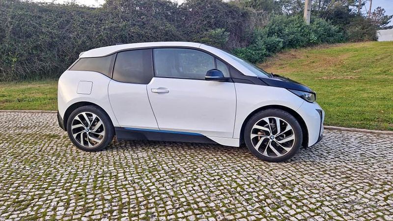 BMW i3 • 2017 • 105,000 km 7