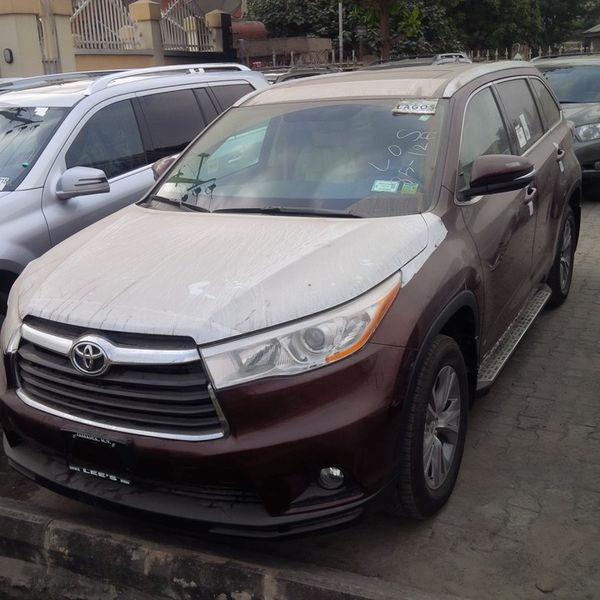 Toyota Highlander • 2013 • 2 km 1