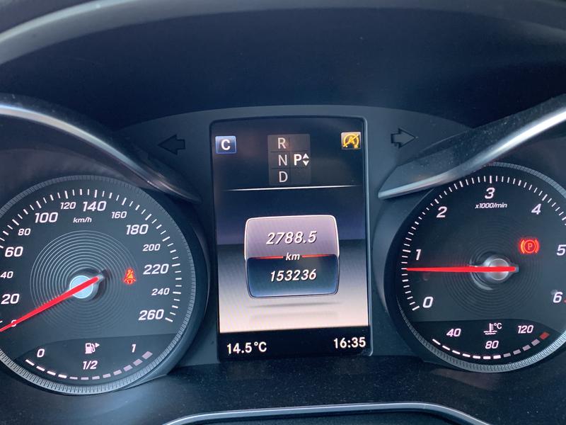 Mercedes-Benz C • 2015 • 153,000 km 15