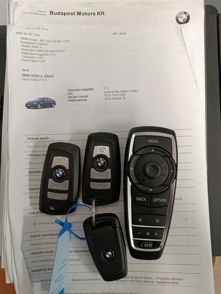 BMW 5 Series • 2010 • 107,000 km 12