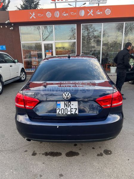 Volkswagen Passat • 2015 • 117,700 mi 5