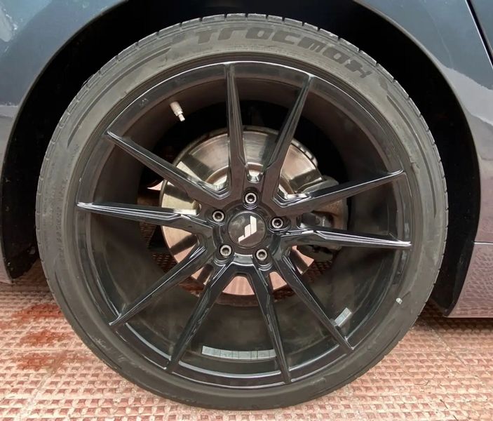 BMW 7 Series • 2018 • 101,000 km 8