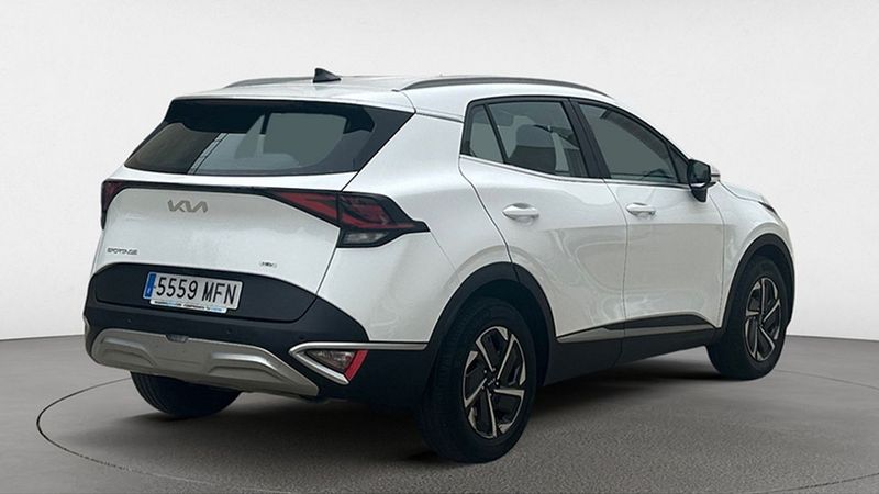 Kia Sportage • 2023 • 75,422 km 6