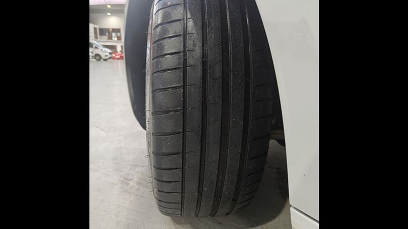 Tesla Model 3 • 2021 • 64,033 km 15