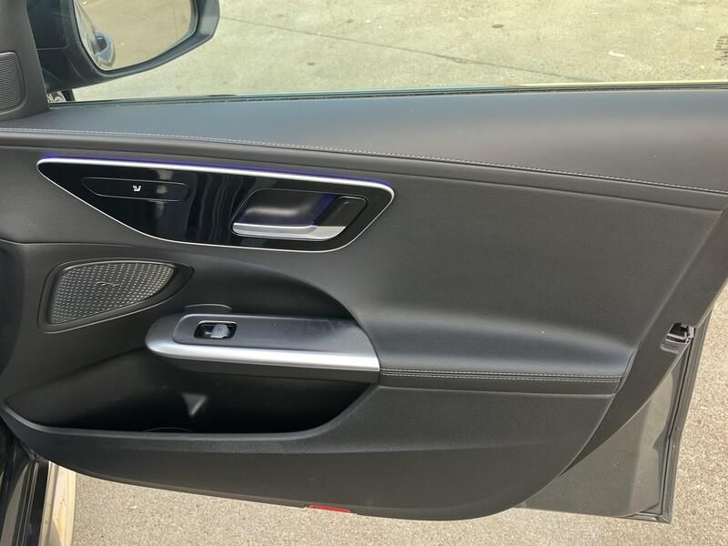 Mercedes-Benz C-Class • 2023 • 85,051 km 21