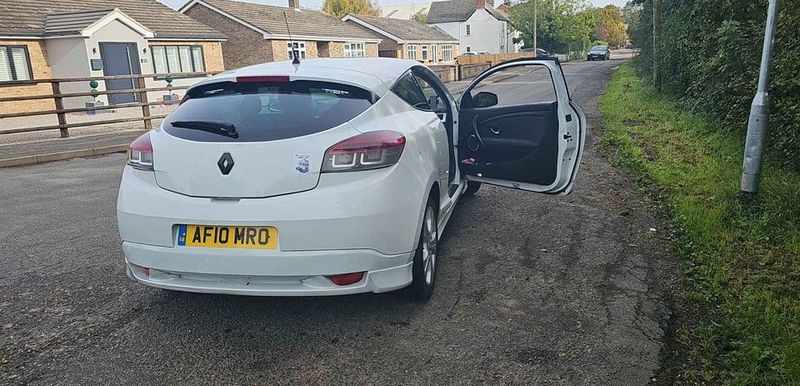 Renault Mégane Coupé • 2010 • 163,000 km 5